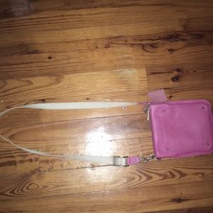 Cross body pink bag